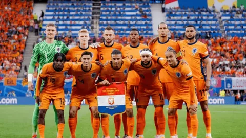 丁俊晖再攀高峰！一杆81分零封对手，比分为2-2平，迈向26冠挑战再迈新步。